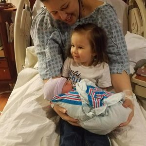 Meet your Posher, Elizabeth